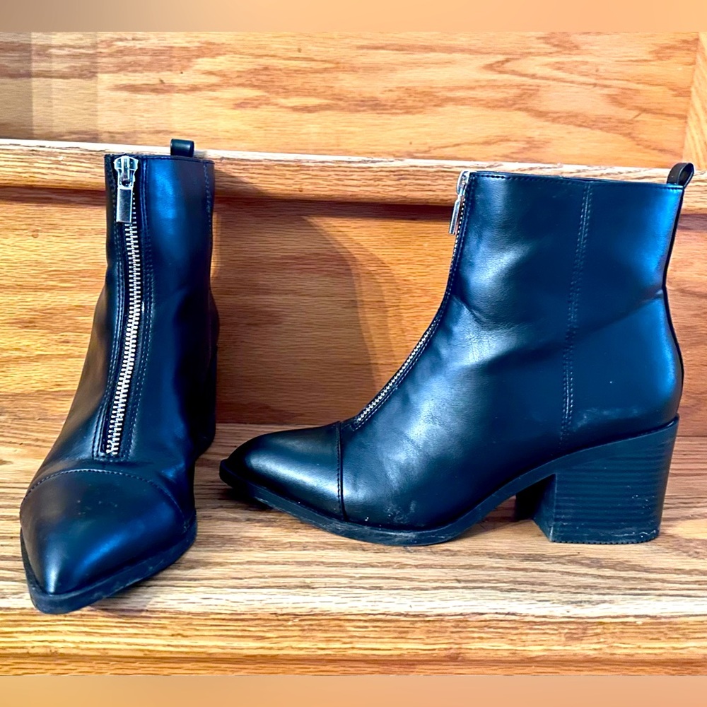 Zipper booties